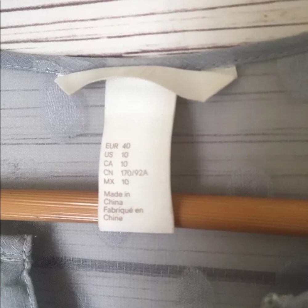 H&M Woman sheer top size 10 grey - Picture 2 of 5